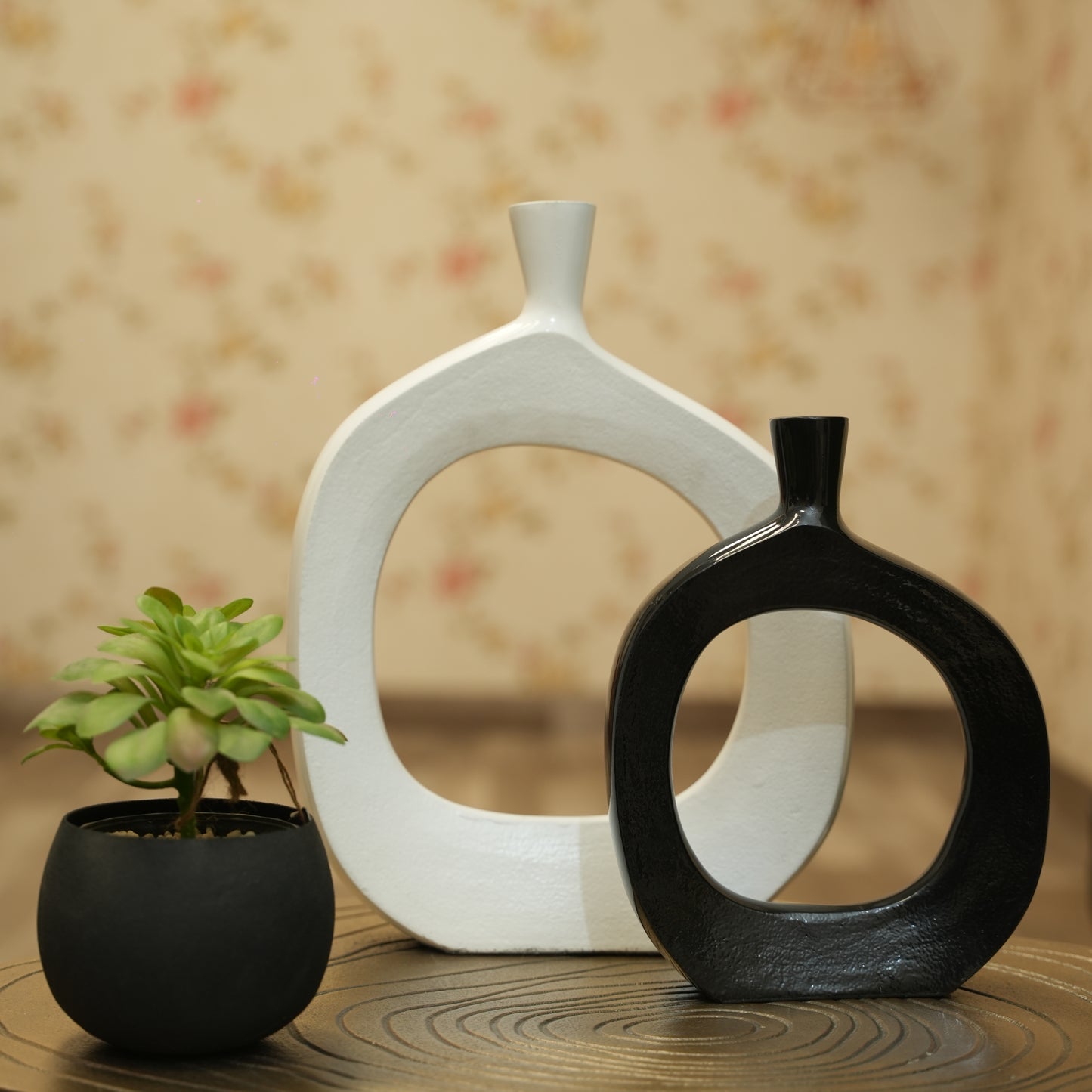 White & Black Decorative Vase (Set of 2)